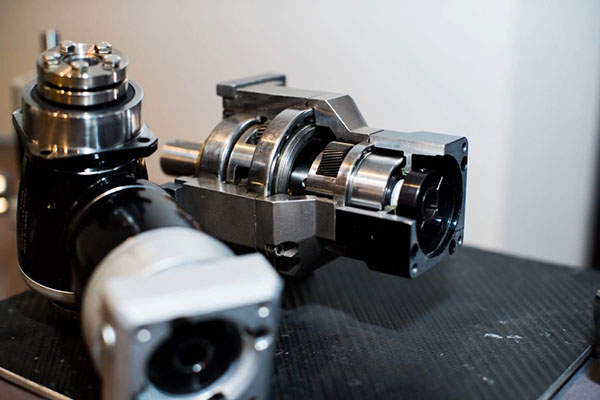 高精度臺灣精銳減速機.jpg 高精度臺灣精銳減速機.jpg